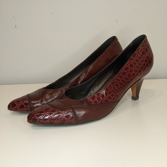Vintage Bally's red leather pumps - Picture 2 of 11